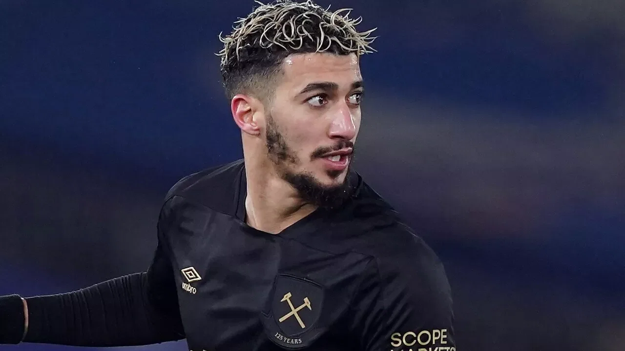 Lyon accuse West Ham of ‘lack of respect’ after Said Benrahma failed transfer