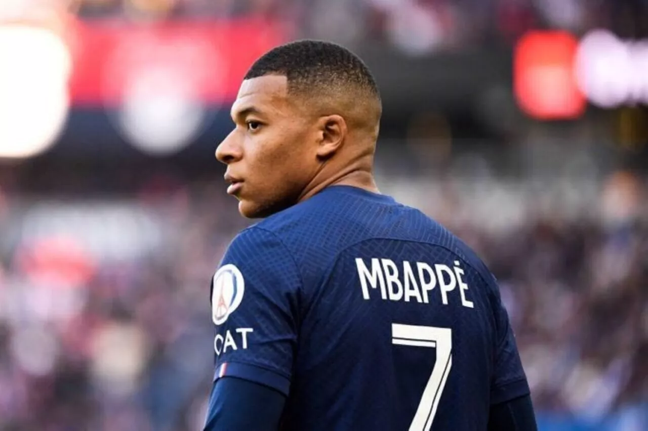 Kylian Mbappe Manchester United