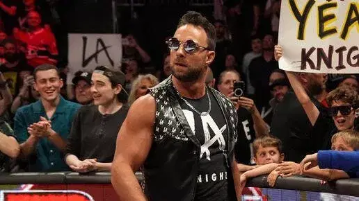 Backstage news on LA Knight’s WWE contract extension