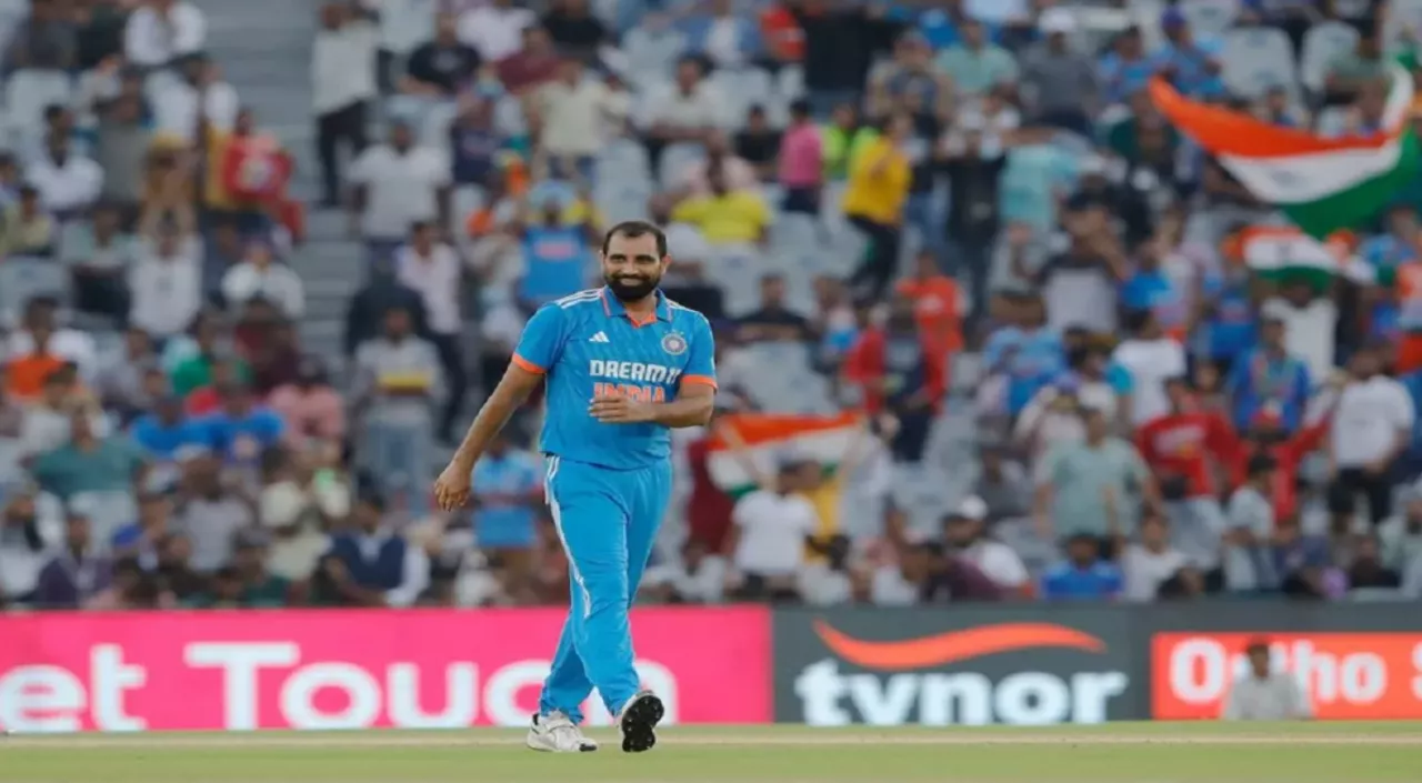 IND vs AUS: Mohammed Shami ने मोहाली में ऑस्ट्रेलियाई बल्लेबाजों को किया ढेर, 16 साल बाद किया ये खास कारनामा