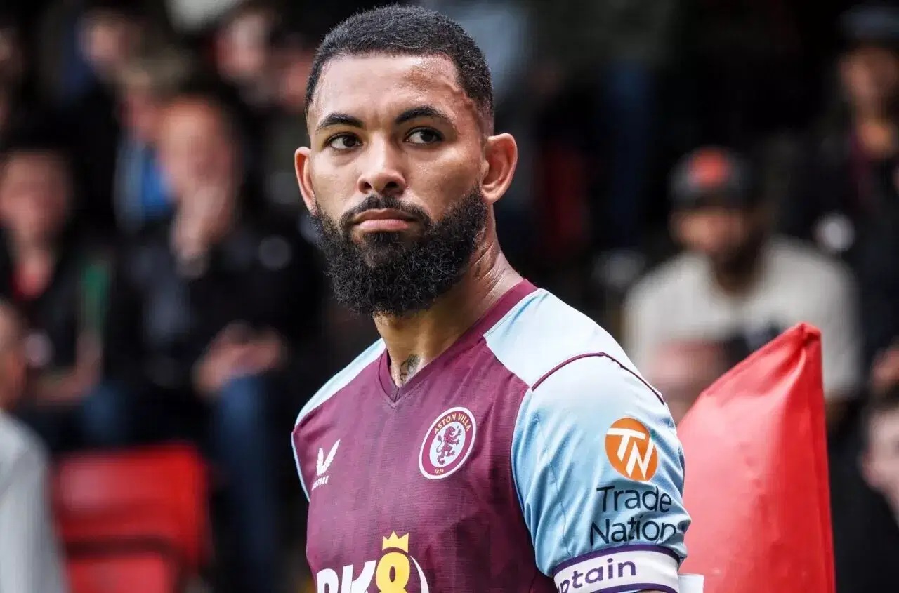 Douglas Luiz Aston Villa