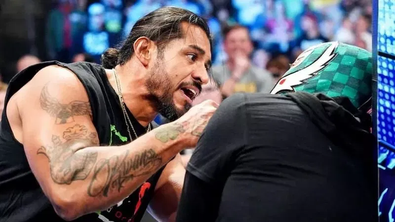 Santos Escobar WWE