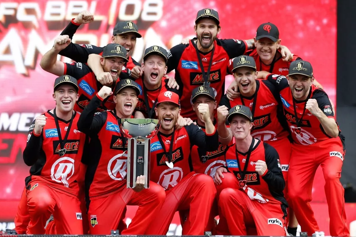 Melbourne Renegades celebrate after winning BBL 2018-19