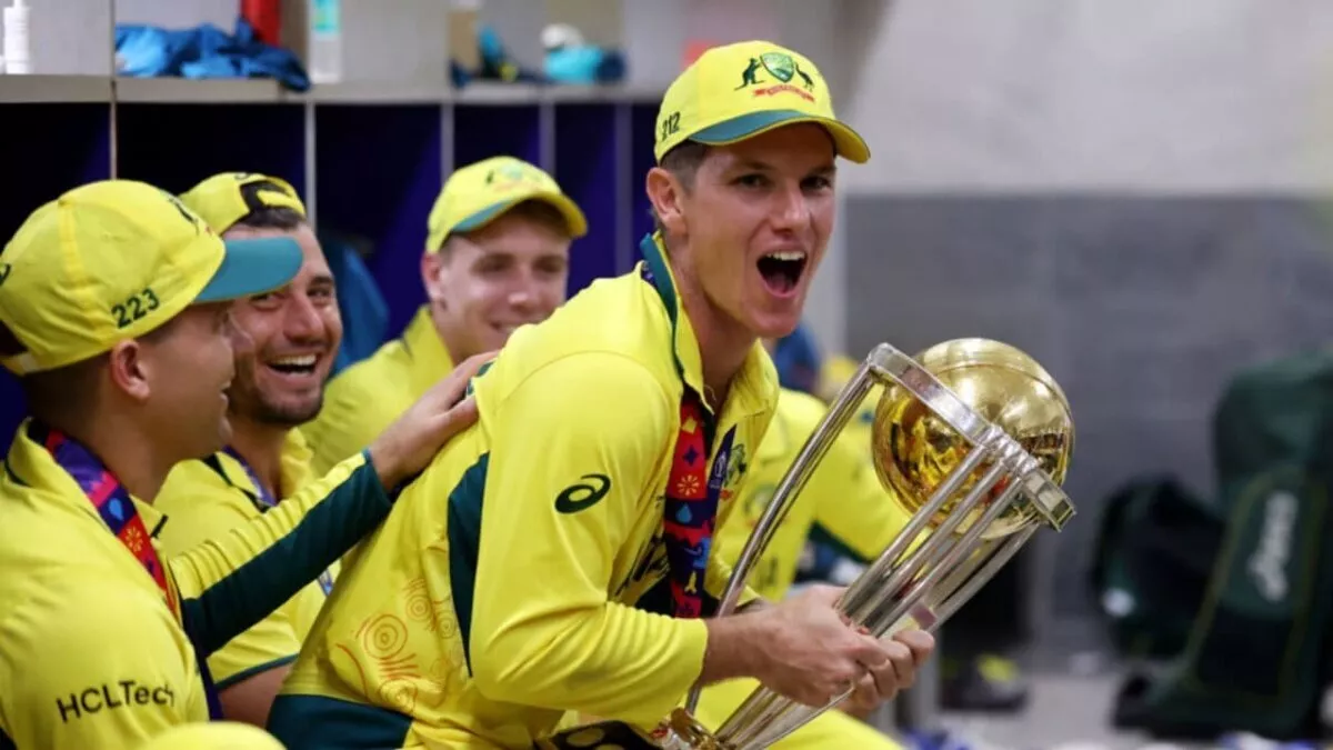 Adam Zampa with the ICC Cricket World Cup 2023 trophy