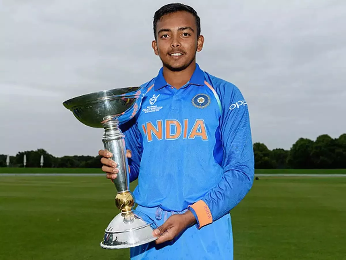 Prithvi Shaw poses with the U19 World Cup trophy