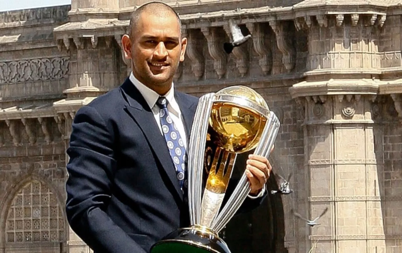Troféu da Copa do Mundo MS Dhoni 2011