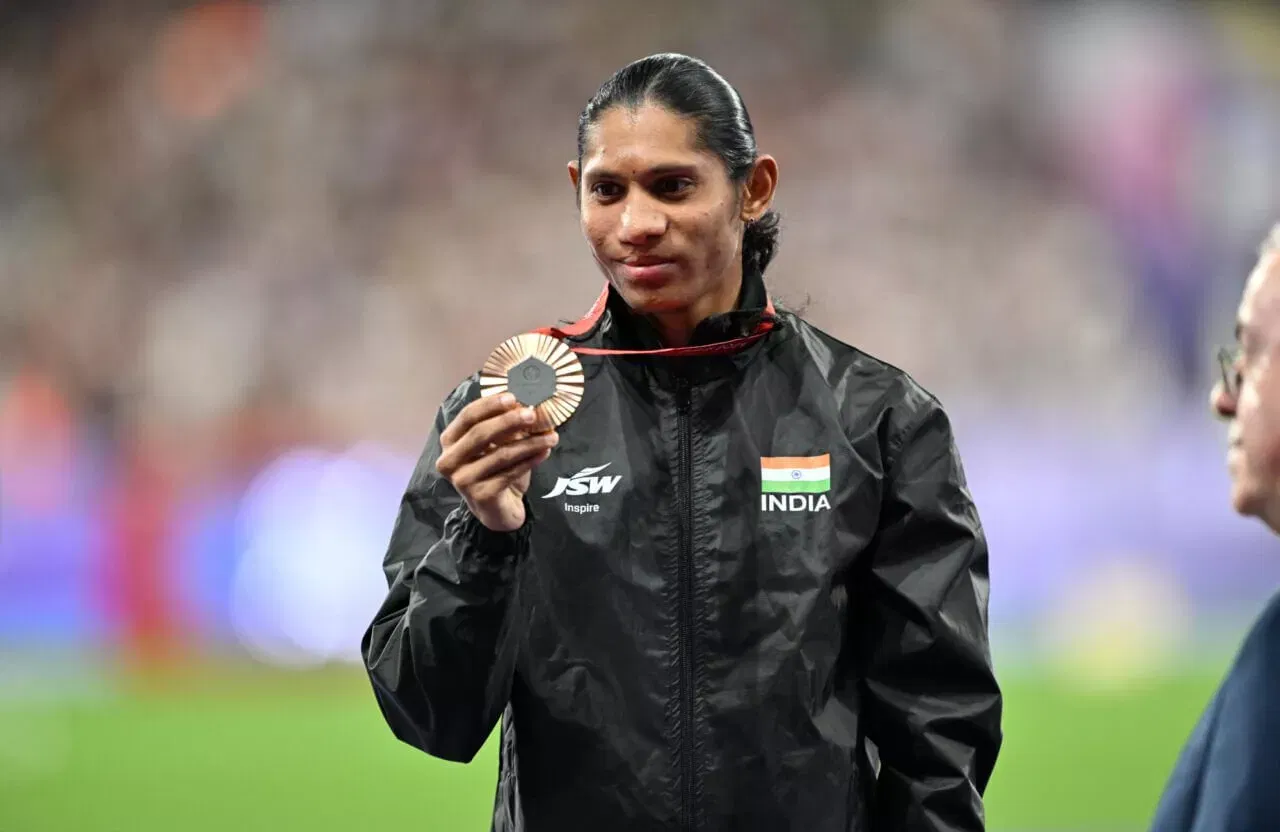 Paralímpicos de París 2024: Deepthi Jeevanji gana el bronce en femenino 400m T20 en debut
