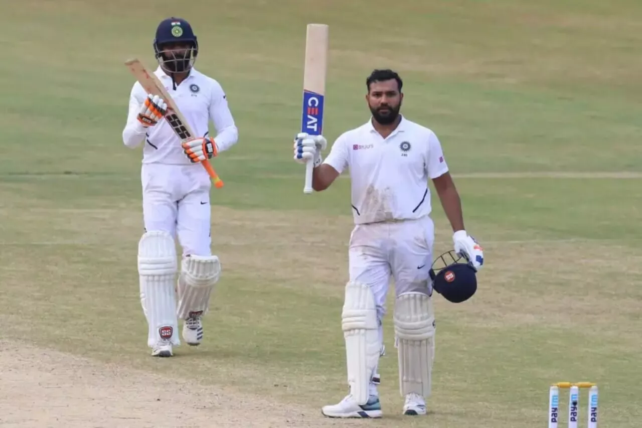 Rohit Sharma celebra el siglo de la prueba