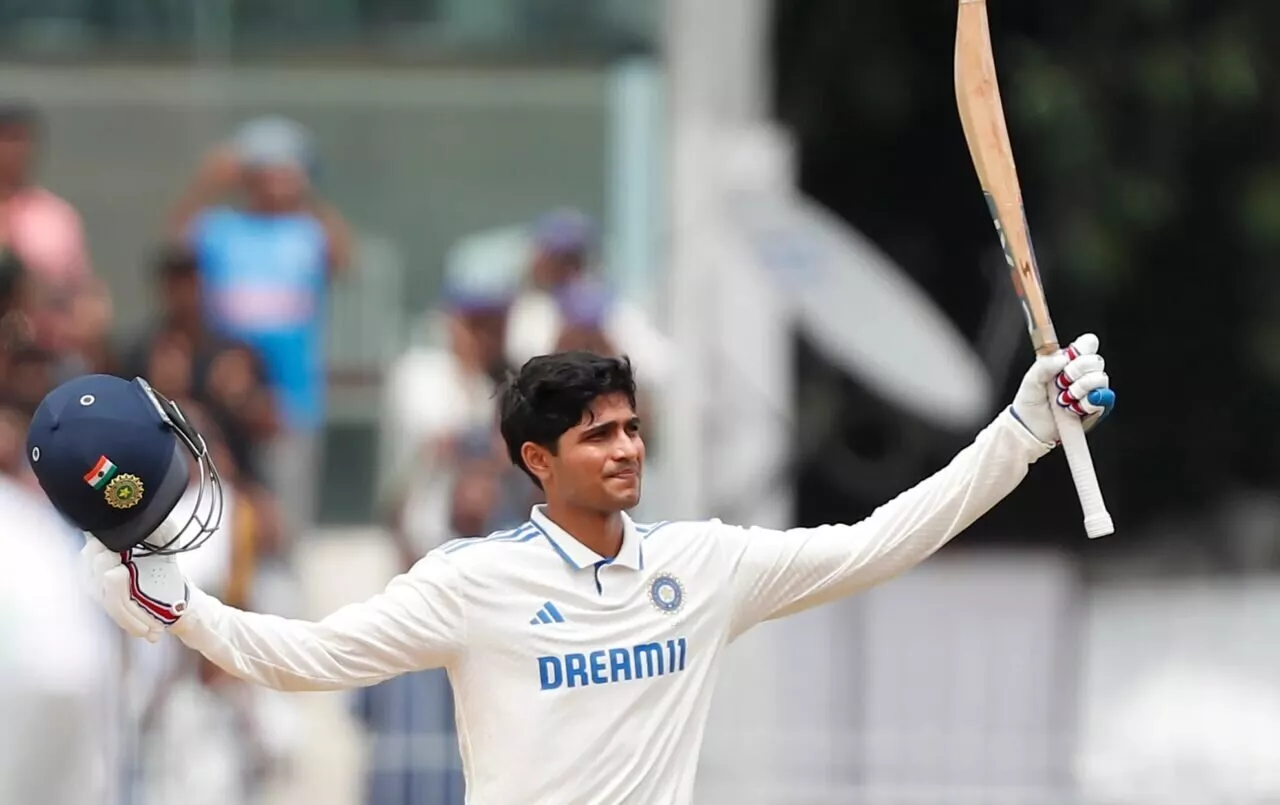 Shubman Gill celebrates his test hundred