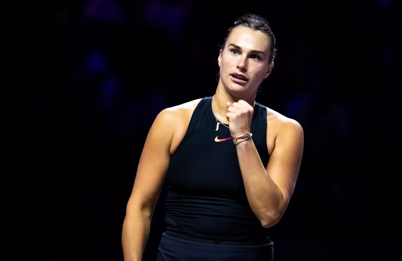 WTA Finals 2024: Aryna Sabalenka confirma vaga nas semifinais após vitória sobre Jasmine Paolini