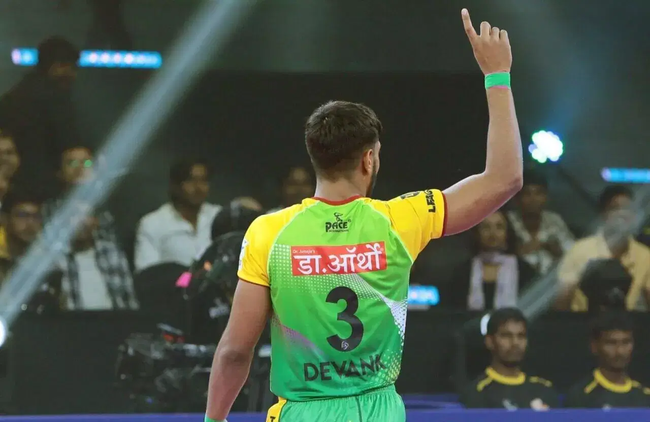 PKL 11: Devank Dalal shines as Patna Pirates edge past Bengal Warriorz in Pro Kabaddi 2024