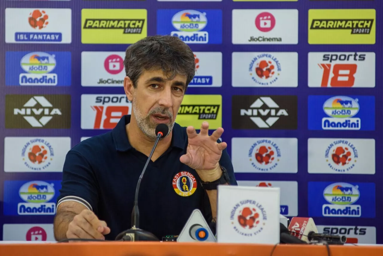 Oscar Bruzon highlights two key factors about refereeing decision after draw against Mohammedan SC