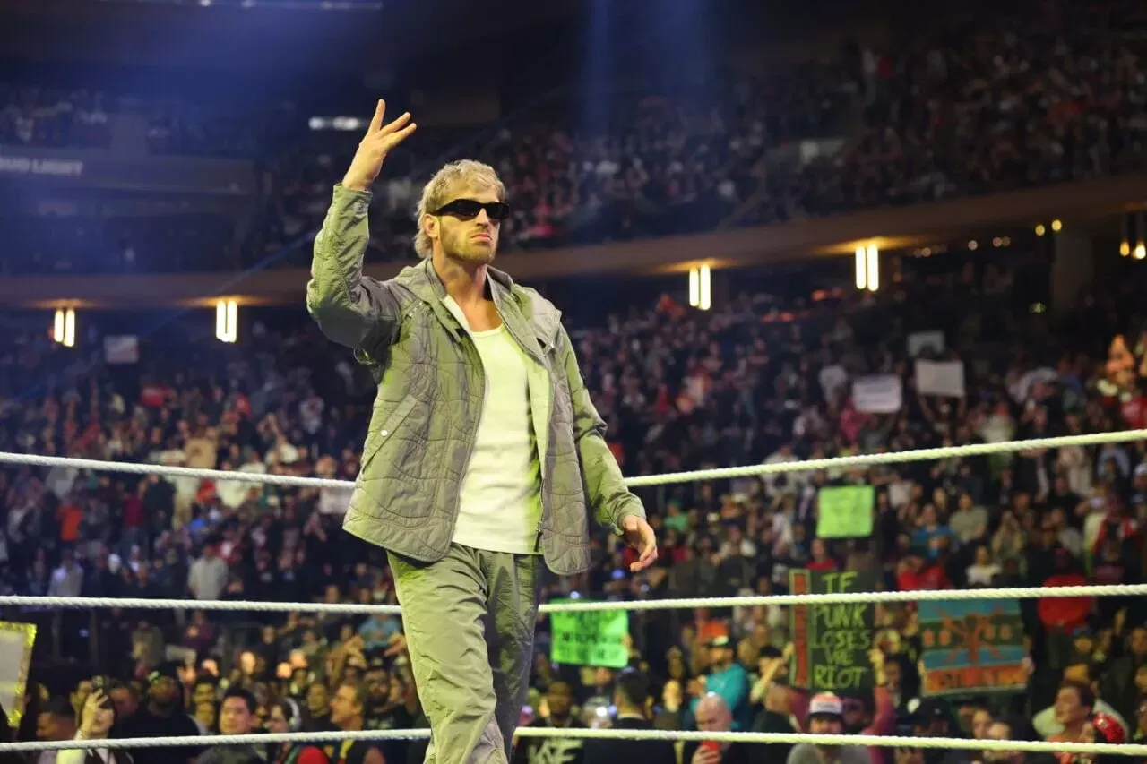 Logan Paul WWE RAW