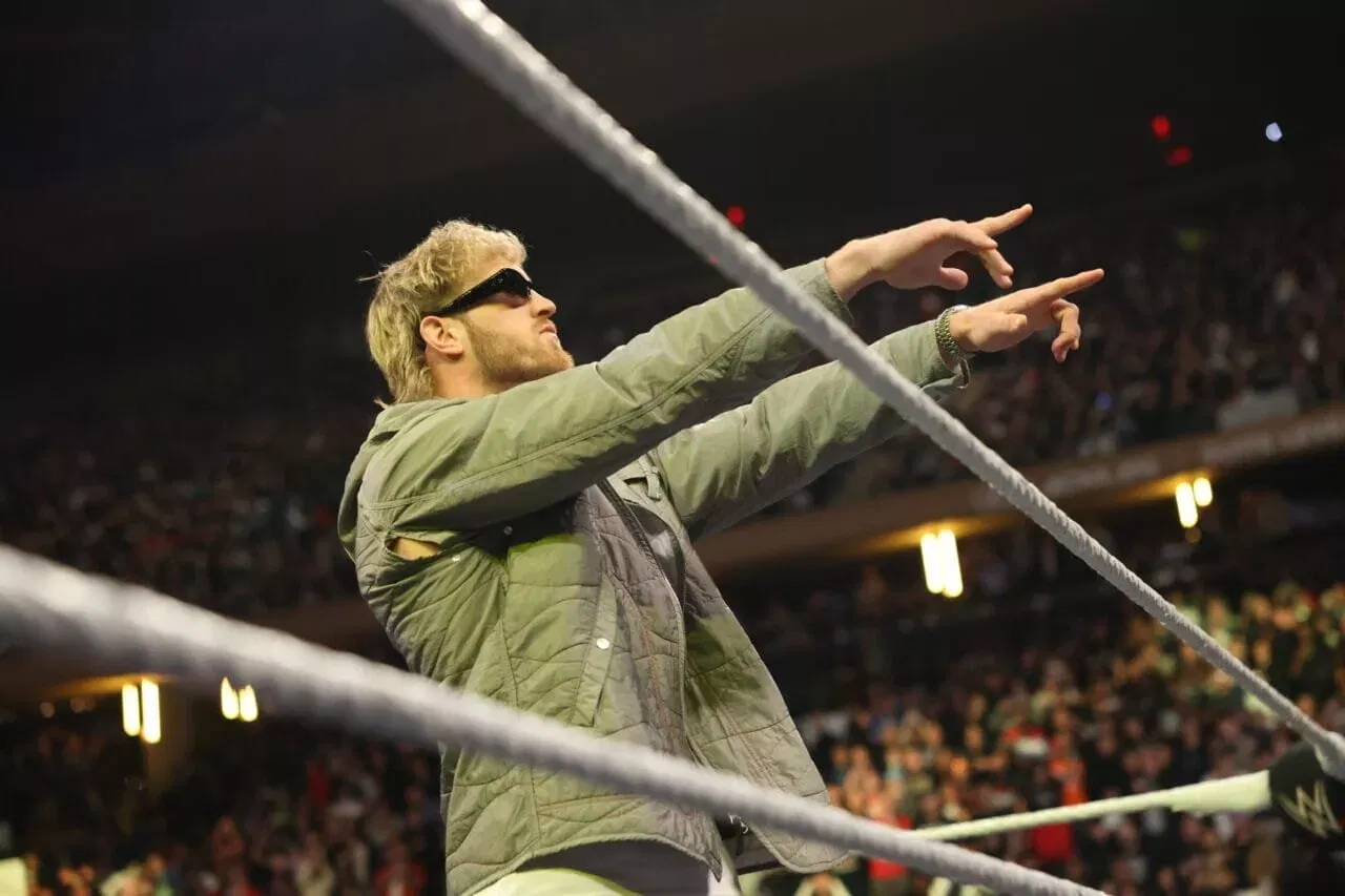 Logan Paul WWE RAW