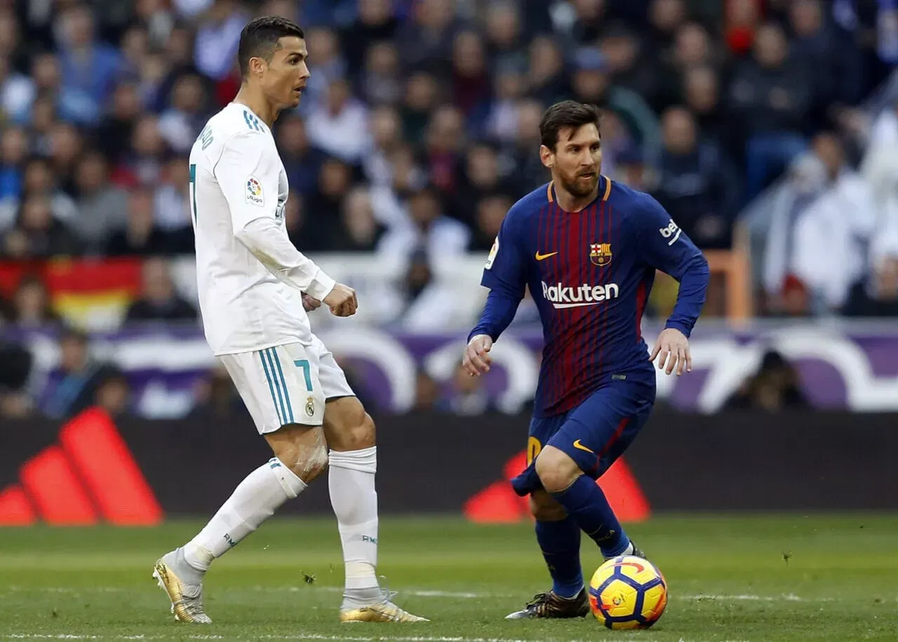 Cristiano Ronaldo vs Lionel Messi Real Madrid v Barcelona - La Liga
