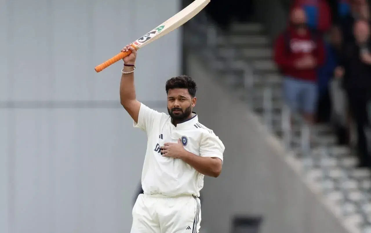 Rishabh Pant celebrates his ton in the second innings of Headingley test