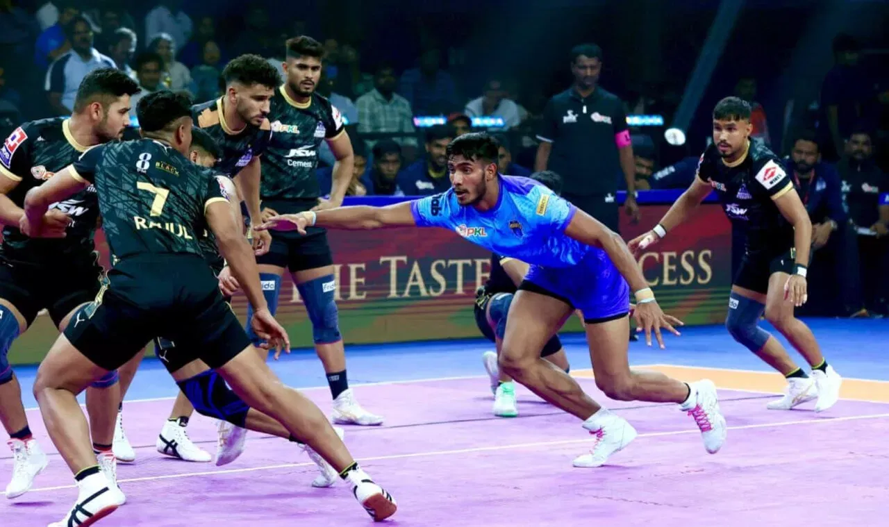 দেখুন: পিকেএল 12 -এ হরিয়ানা স্টিলার্সের বিপক্ষে বেঙ্গল ওয়ারিয়ের্জের জয়ের পরে দেওয়ান ডালাল টিজ কোচ মনপ্রীত সিংহ