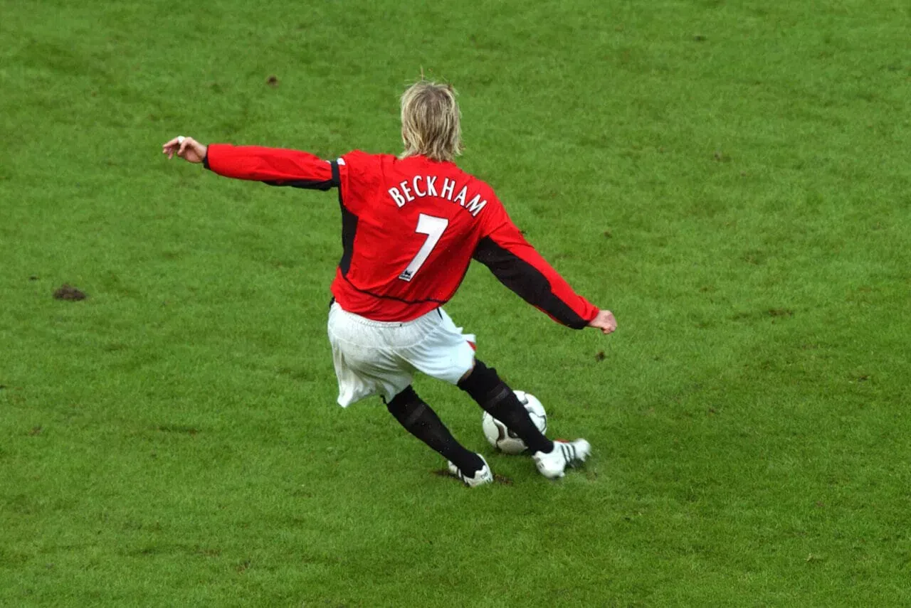 David Beckham wearing number 7 jersey Manchester United legend