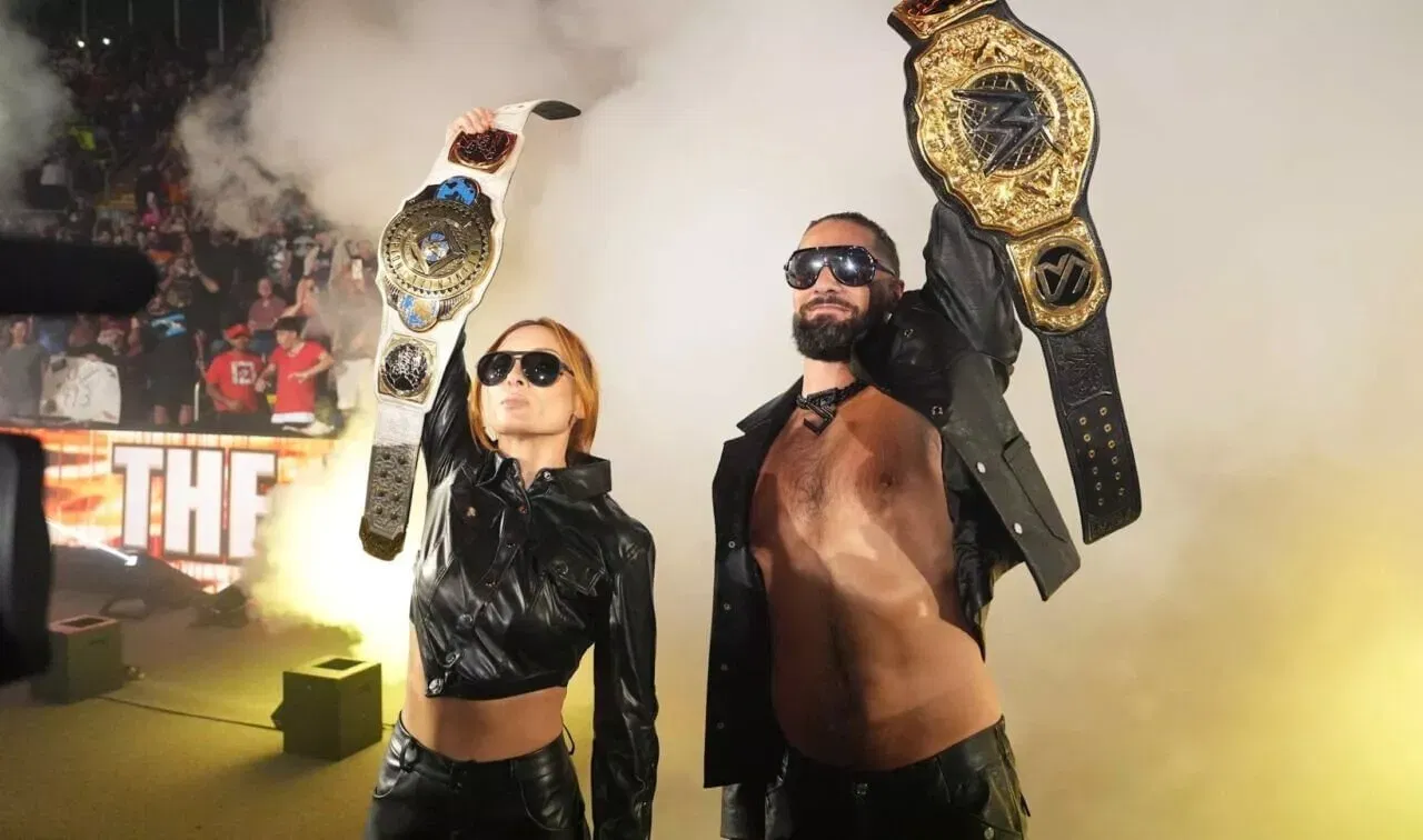 WWE RAW Becky Lynch Seth Rollins