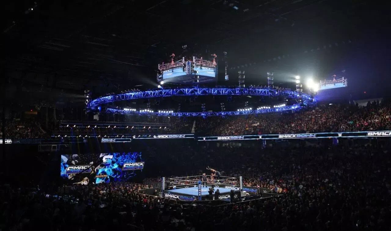 WWE SmackDown crowd