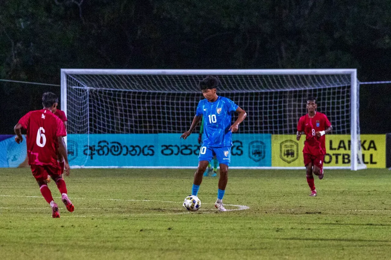 Dallalmuon Gangte, India U17 men's football team