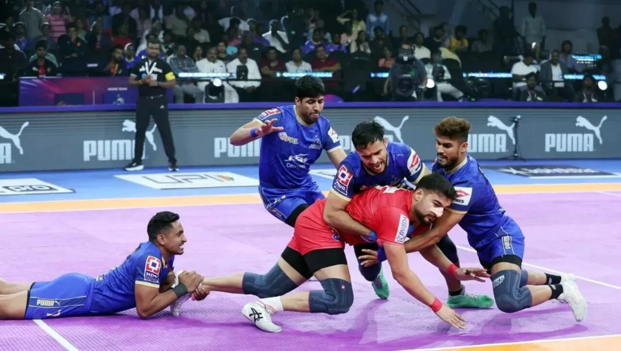 PKL 12: Fazel Atrachali mencapai tonggak sejarah besar; Dabang Delhi mengalahkan Haryana Steelers dalam tie-breaker