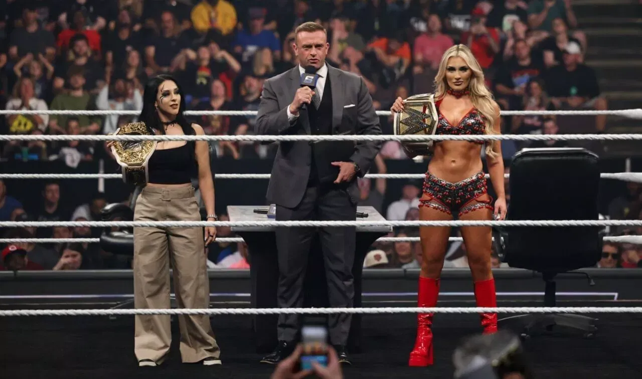 Stephanie Vaquer, Nick Aldis, dan Tiffany Stratton WWE SmackDown