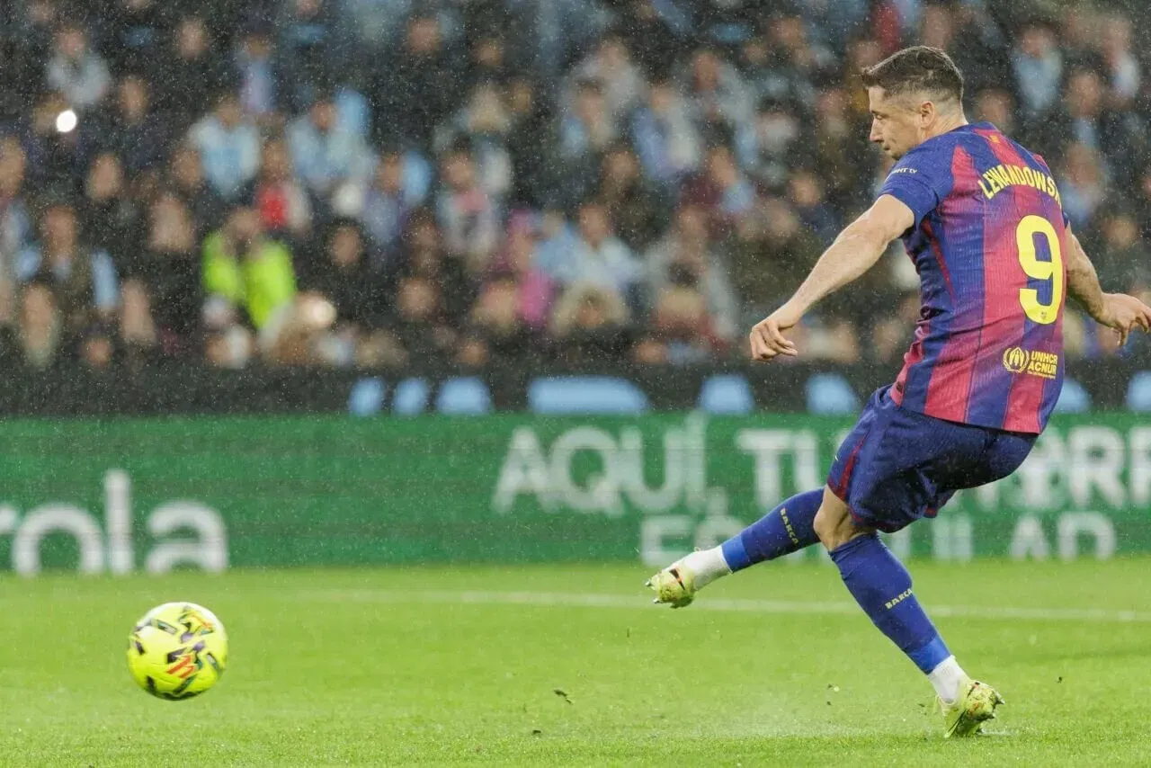 Robert Lewandowski FC Barcelona LaLiga