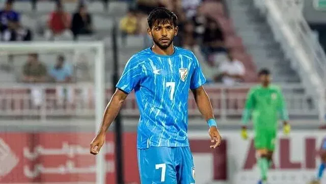 Mohammed Aimen en acción con la India Sub-23