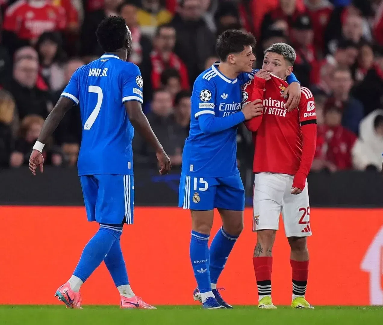 Breaking down chaos after Vinícius Jr racism claim against Benfica player Gianluca Prestianni