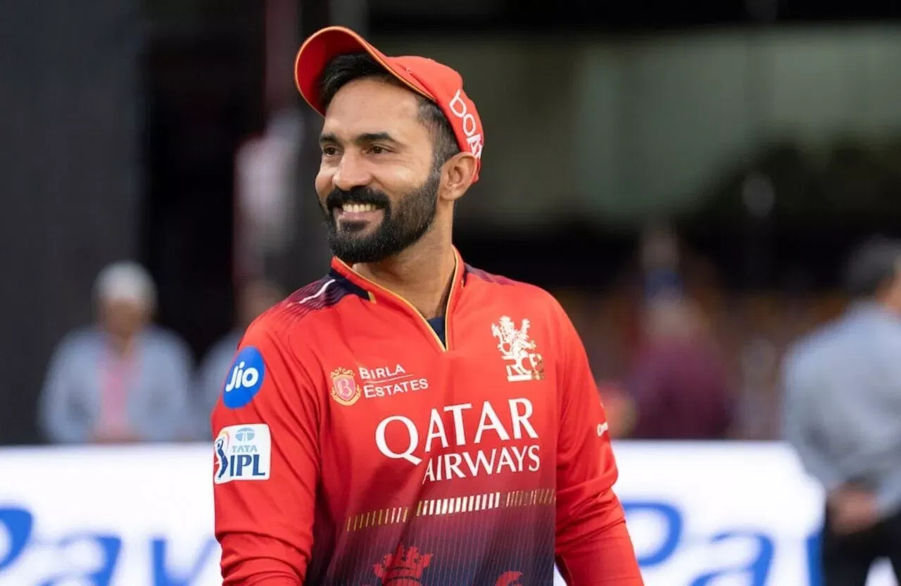 Dinesh Karthik picks RCB's all-time playing XI ahead of IPL 2026: THIS player named captain over Virat Kohli