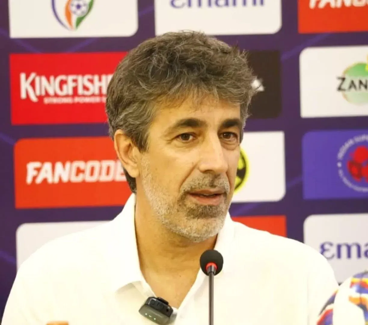 ISL 2025-26: "We were going match by match, but this one will be a final match for us", Oscar Bruzon urges East Bengal FC players to take the Inter Kashi clash as a final