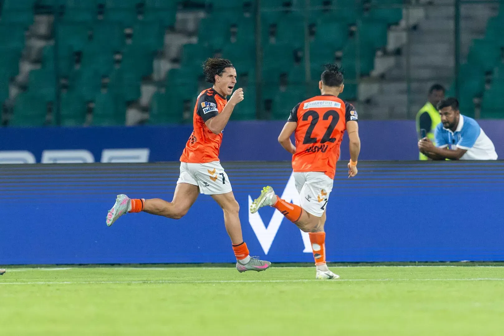 Inter Kashi edged past Chennaiyin FC with the help of Alfred Moya's brace