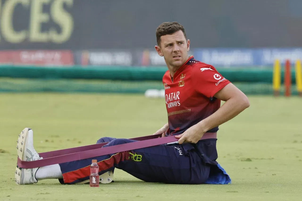Will Josh Hazlewood play tonight for RCB vs CSK in IPL 2026?