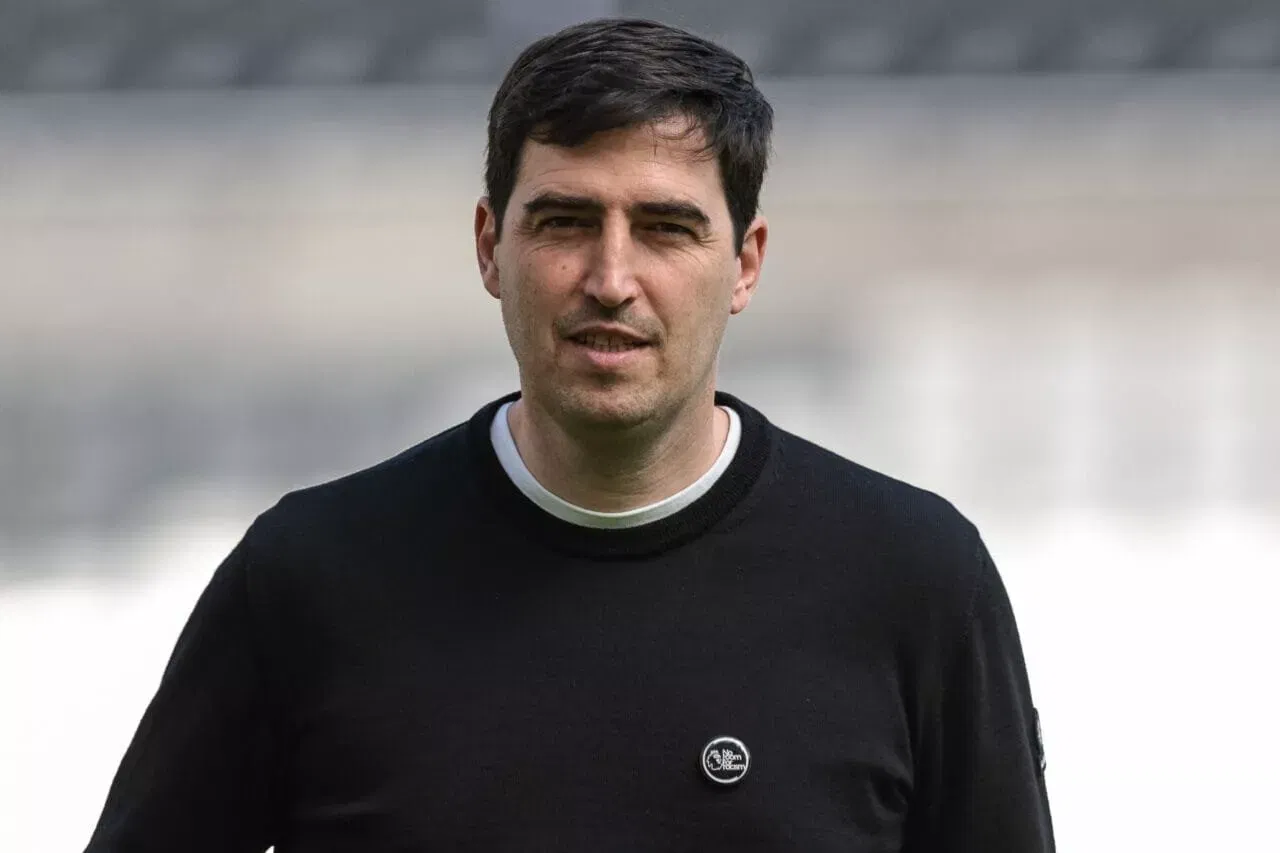 Andoni Iraola, manager of Bournemouth, arrives during the Premier League