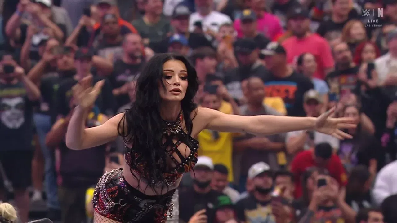 WATCH: Paige returns to replace Nikki Bella at WWE WrestleMania 42