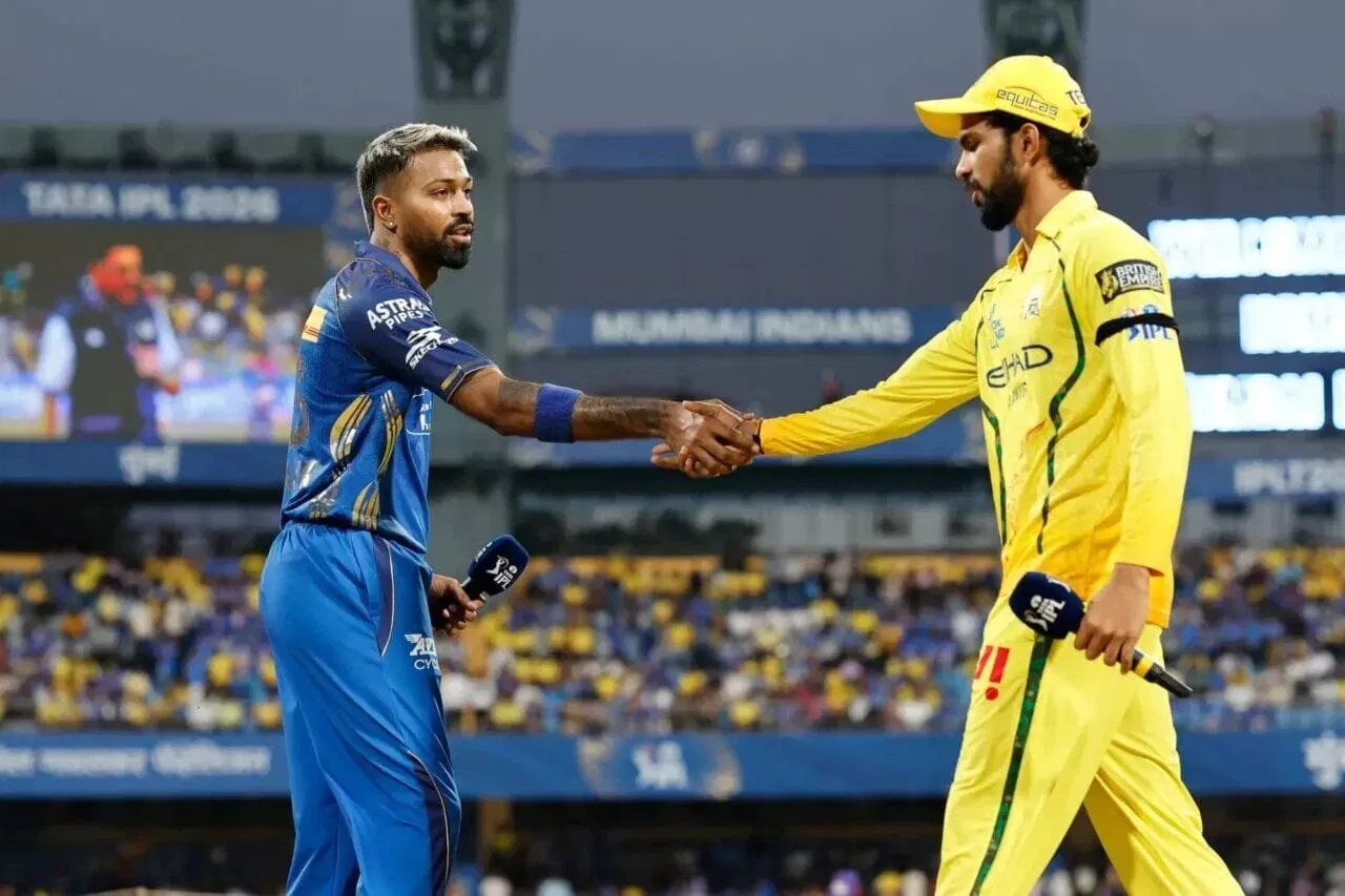 Why are CSK players wearing black armbands in MI vs CSK match of IPL 2026?