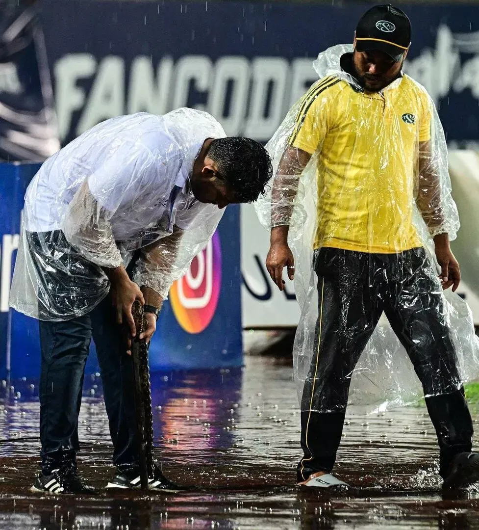 Player safety in question as Ankith suffers an injury amid risky conditions in NorthEast United vs Mohun Bagan SG