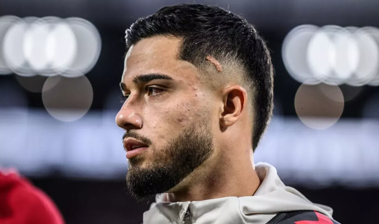 COLOGNE, GERMANY - AUGUST 31: Jusuf Gazibegovic of 1.FC Köln looks on prior to the Bundesliga match between 1. FC Köln and SC Freiburg at RheinEnergieStadion on August 31, 2025 in Cologne, Germany. (Photo by Christian Kaspar-Bartke/Bundesliga/Bundesliga Collection via Getty Images)