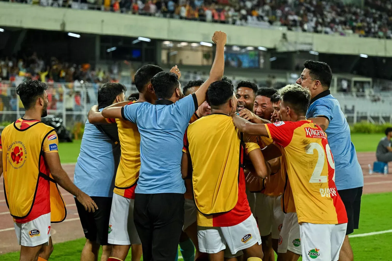 How can East Bengal FC win the Indian Super League (ISL) 2025-26 title?
