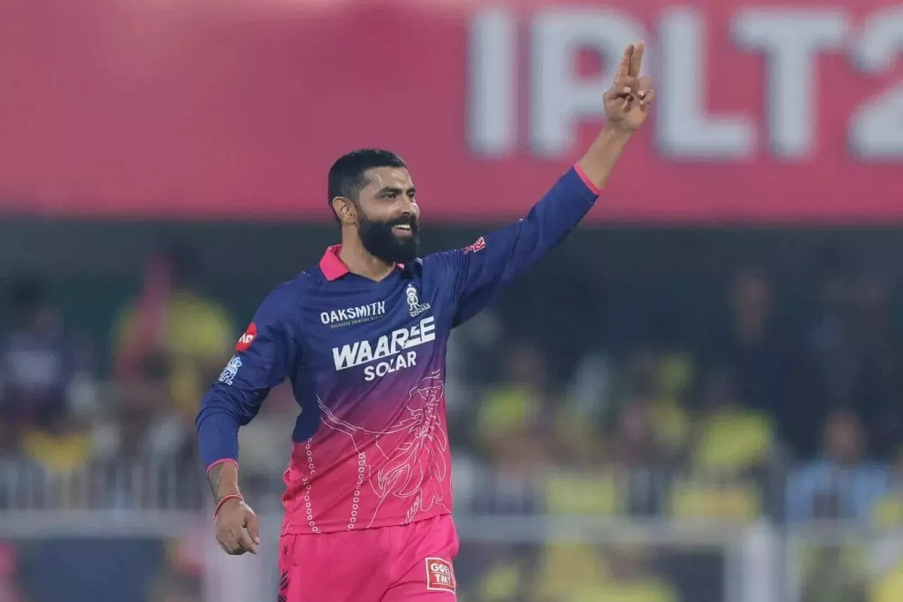Why is Ravindra Jadeja not playing tonight's DC vs RR clash of IPL 2026?