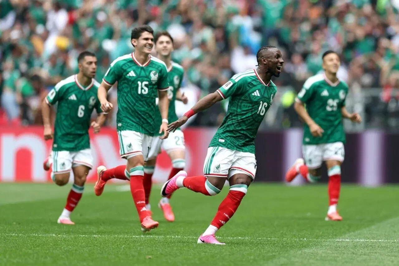 Julian Quinones Mexico FIFA World Cup 2026