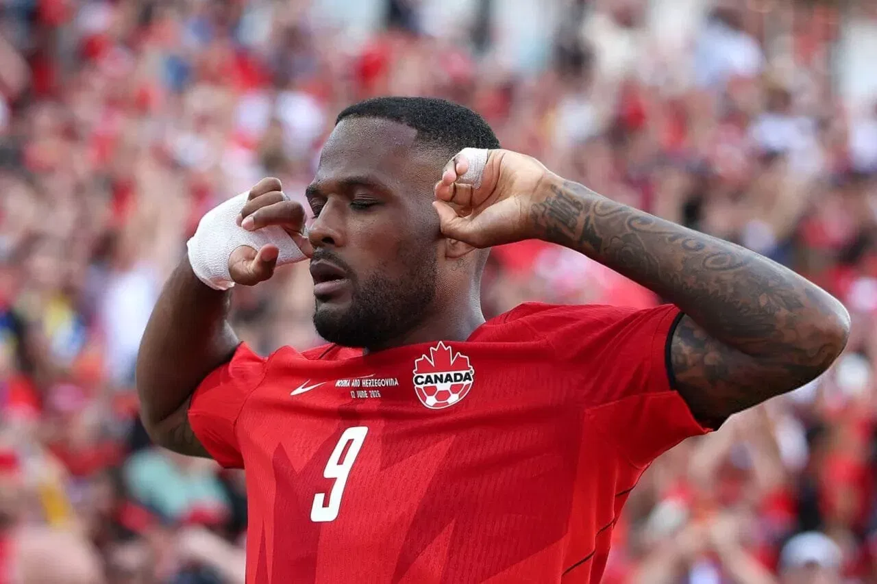 Cyle Larin Canada FIFA World Cup