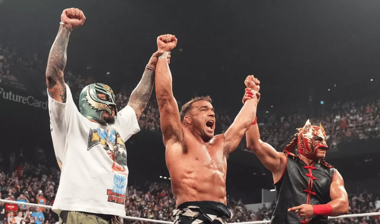 WWE Raw 15 ביוני, 26 Chad Gable, Rey Mysterio & Dragon Lee