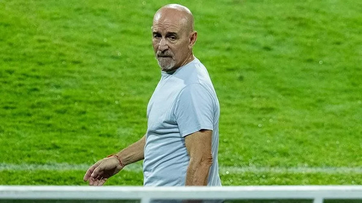 “Teams that want to win trophies must be prepared for a tough schedule” – East Bengal head coach Antonio López Habas stresses ahead of Inter Kashi match in ISL 2026-27