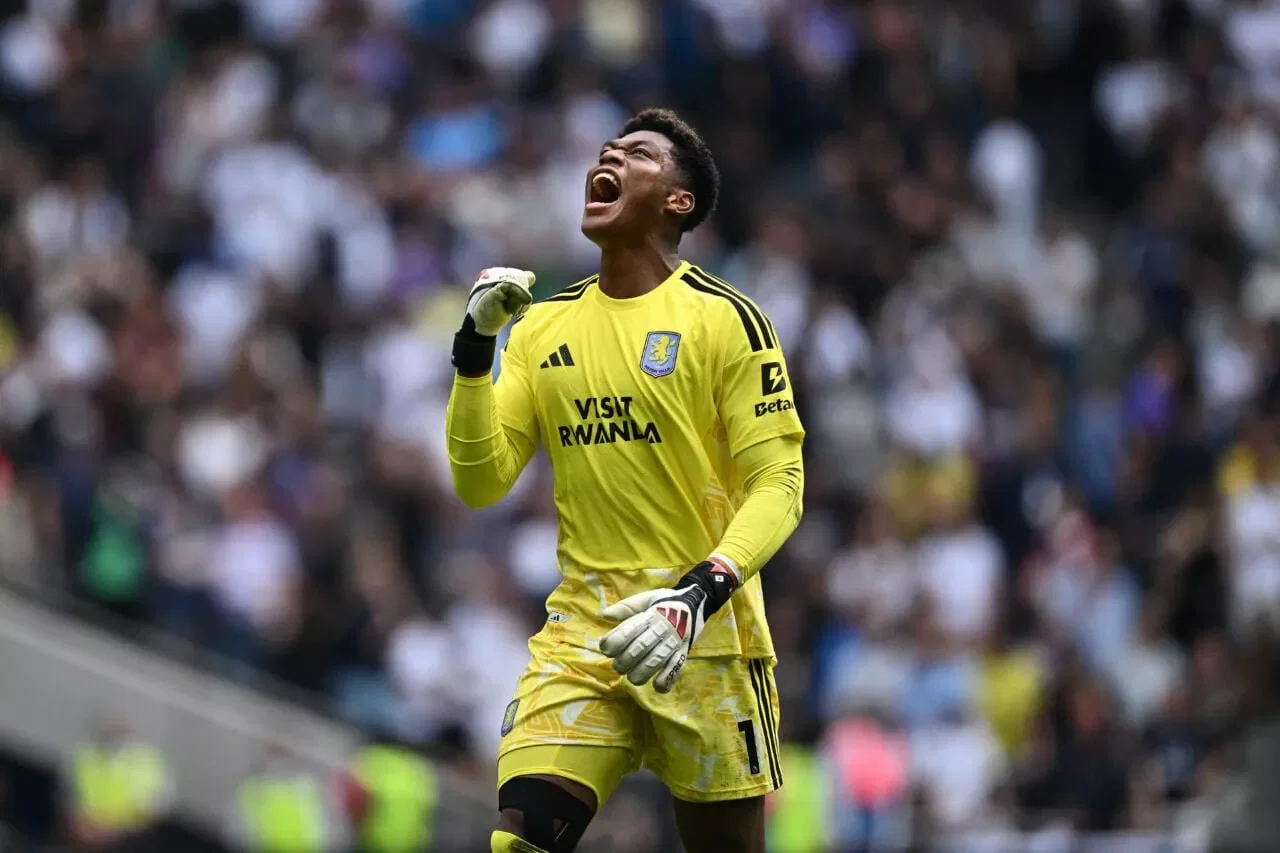 LONDON, ENGLAND - SEPTEMBER 19: Zxion Suzuki of Aston Villa celebrates after scoring third goal scored by Emiliano Buendia (not in the picture) during the Premier League 2026/27 match between Tottenham Hotspur and Aston Villa FC at Tottenham Hotspur Stadium on September 19, 2026 in London, England. (Photo by Sebastian Frej/MB Media/Getty Images)