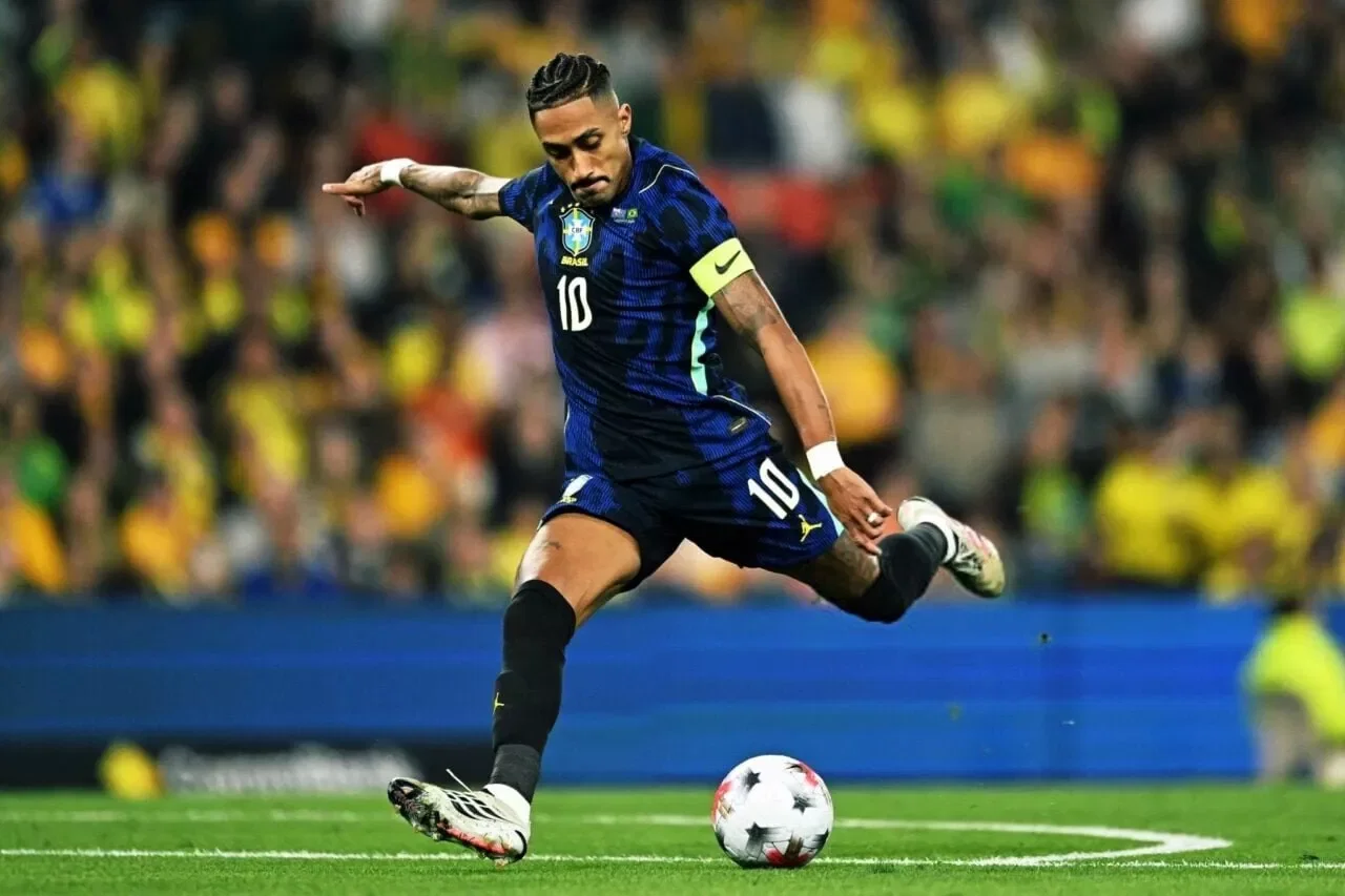BRISBANE, AUSTRALIA - SEPTEMBER 29: Raphinha Raphael Dias Belloli of Brazil shoots at goal during the international friendly match between Australia Socceroos and Brazil at Suncorp Stadium on September 29, 2026 in Brisbane, Australia. (Photo by Albert Perez/Getty Images)