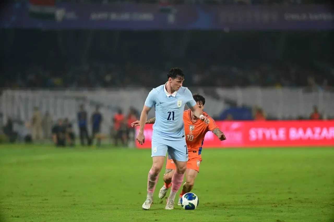 Uruguay’s Federico Vinas in action against India (Courtesy: Trisham Das/Khel Now)