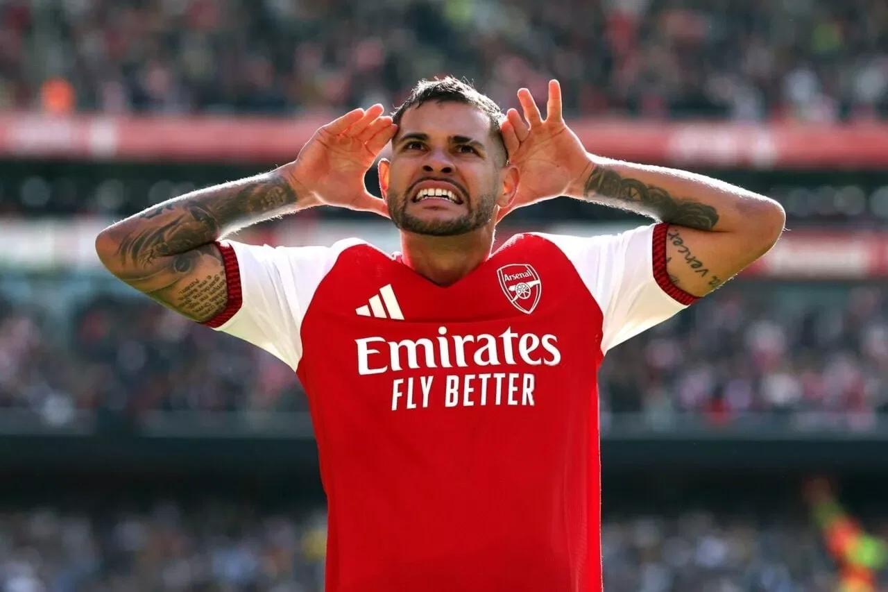 LONDON, ENGLAND - OCTOBER 10: Bruno Guimaraes of Arsenal celebrates after scoring the second goal for his team during the Premier League 2026/27 match between Arsenal FC and Leeds United at Emirates Stadium on October 10, 2026 in London, United Kingdom. (Photo by Charlotte Wilson/Offside/Offside via Getty Images)