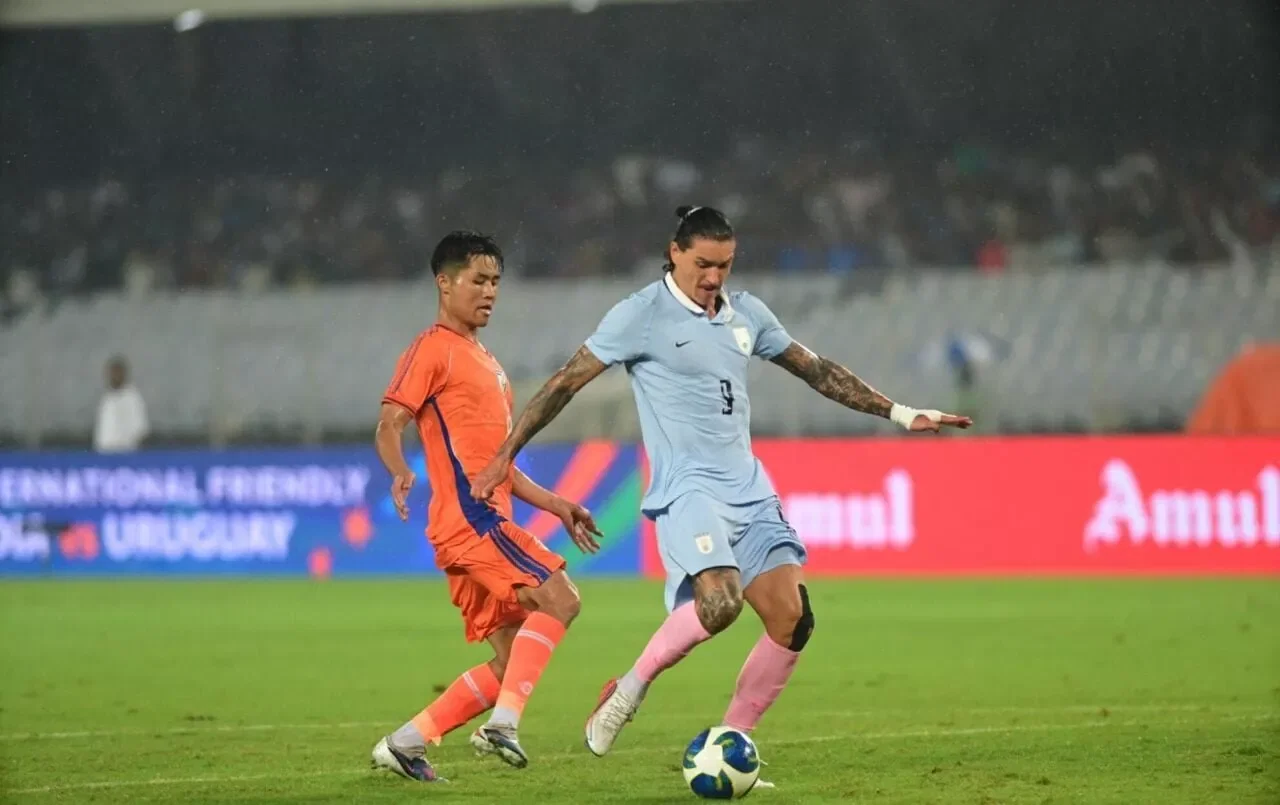 Uruguay’s Darwin Nunez scores from the penalty spot against India (Courtesy: Trisham Das/Khel Now)